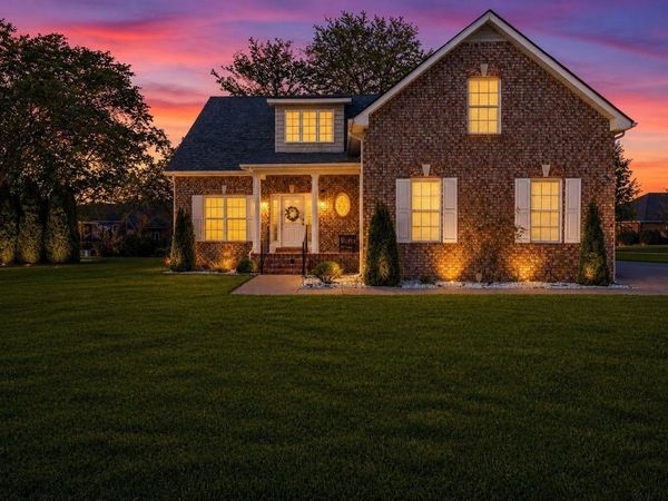 3310 Genoa Dr, Murfreesboro, TN 37128