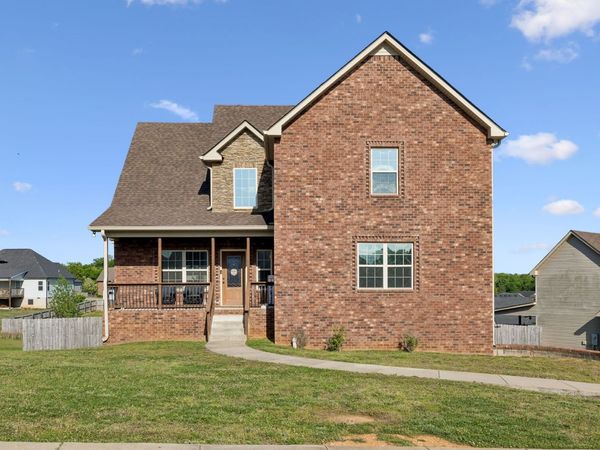 735 Lillian Grace Dr, Clarksville, TN 37043