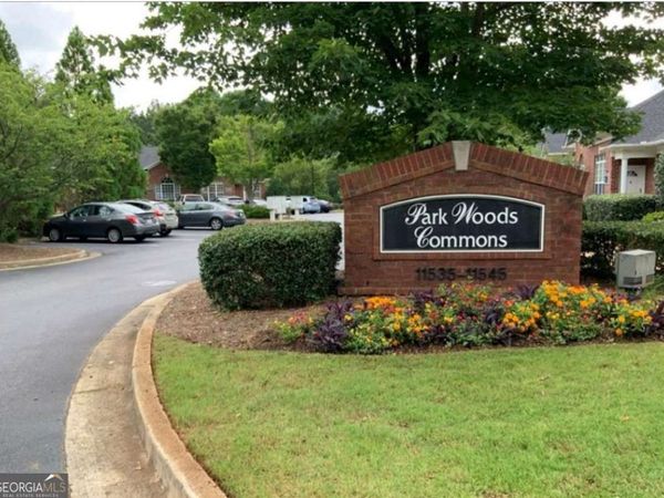 11535 Park Woods Circle, Unit E, Alpharetta, GA 30005
