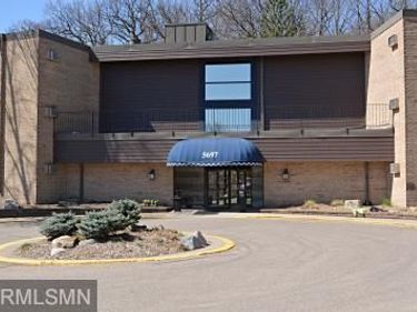 5697 Green Circle Drive, Unit 315, Hopkins, MN 55343