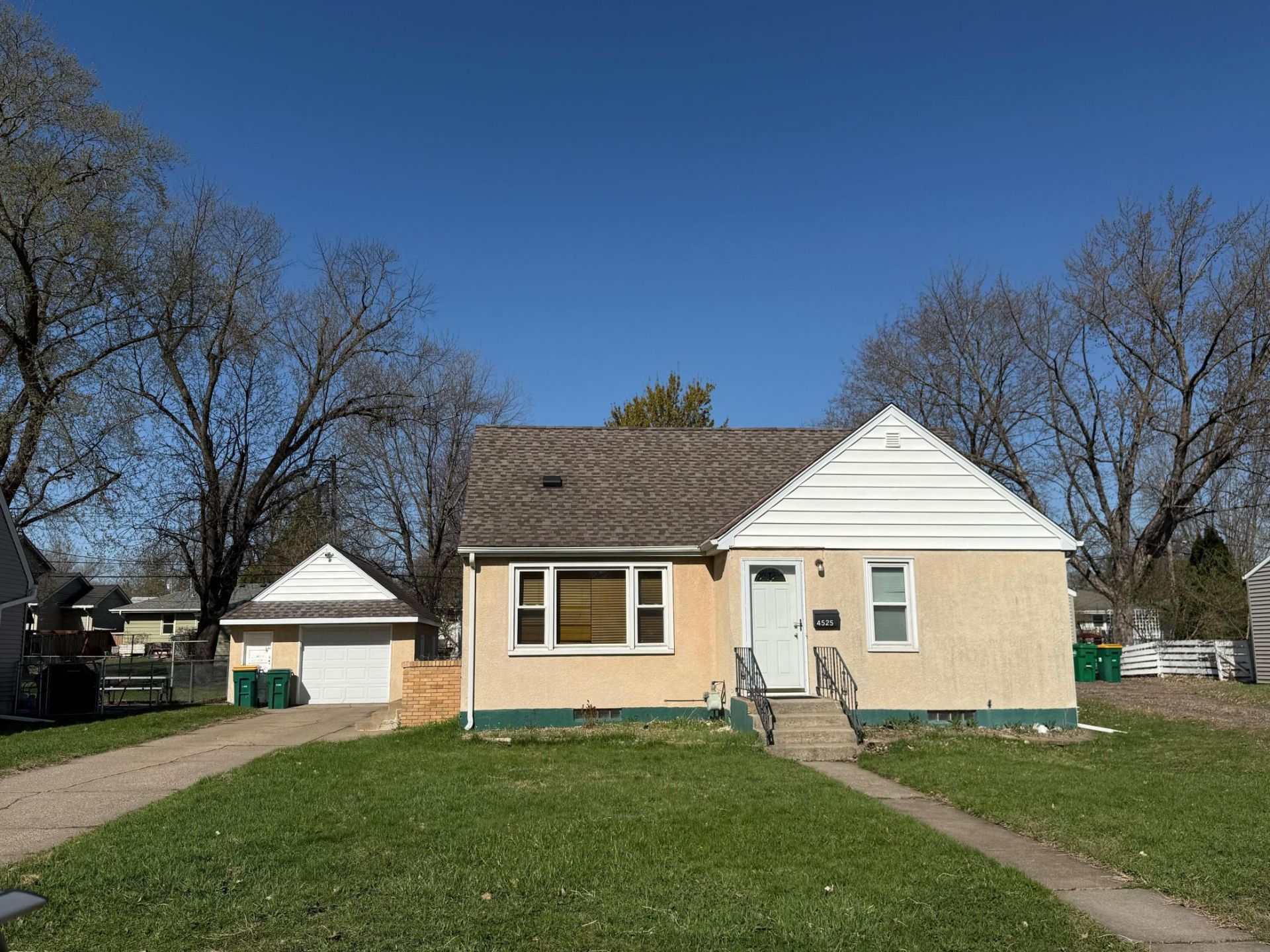 4525 Adair Avenue N, Crystal, MN 55422