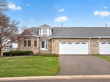 3605 Black Oaks Lane N, Plymouth, MN 55446