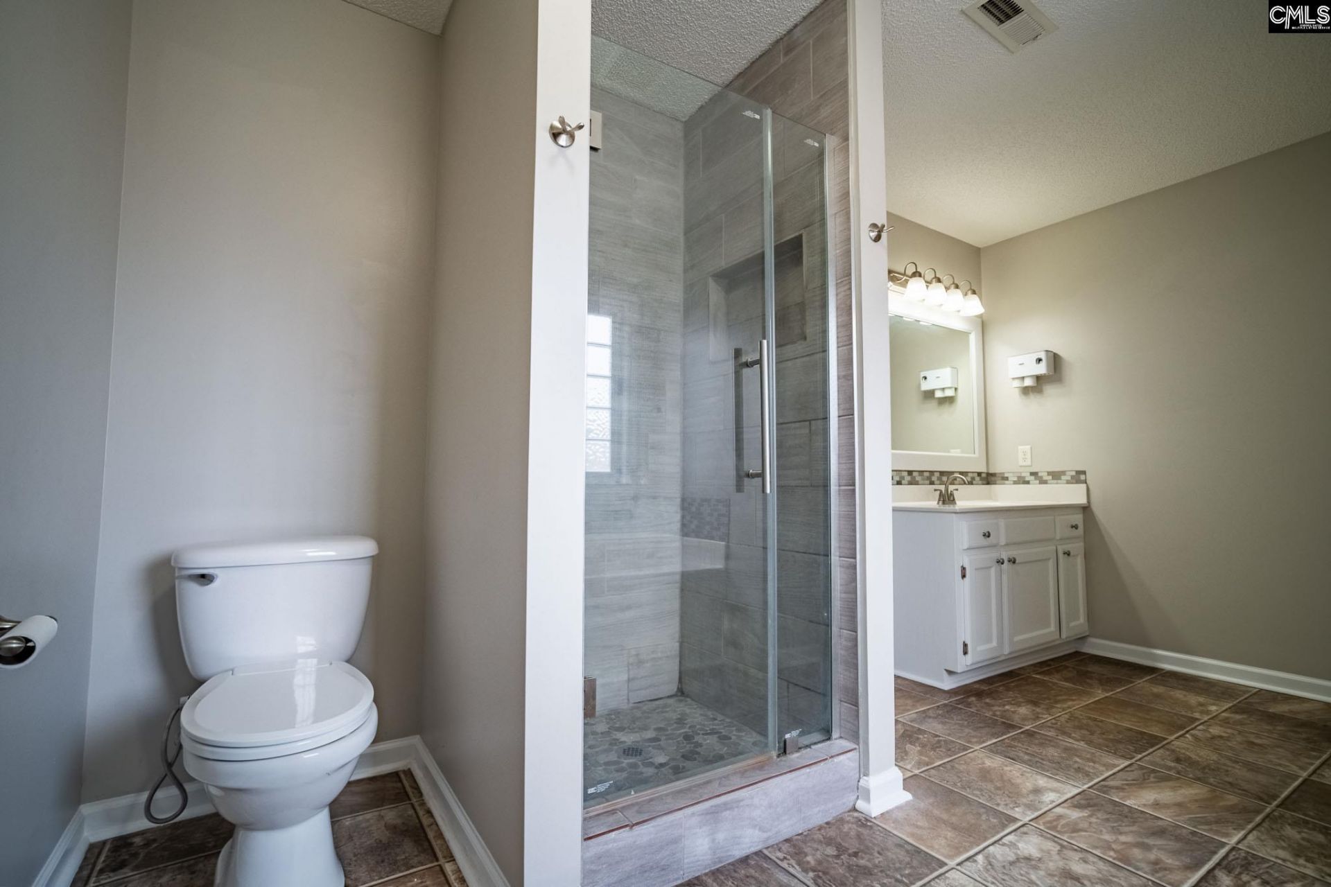 655 Ginhouse Drive  Photo 15