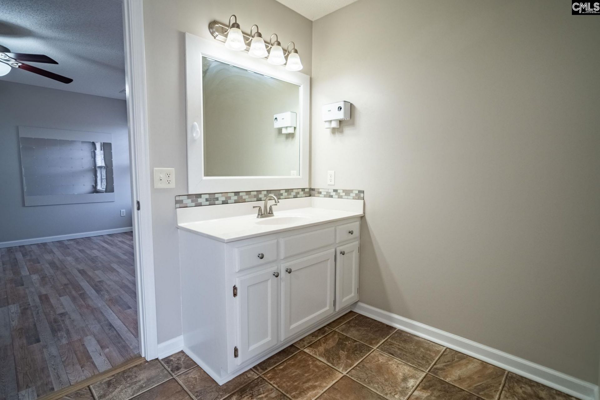 655 Ginhouse Drive  Photo 16