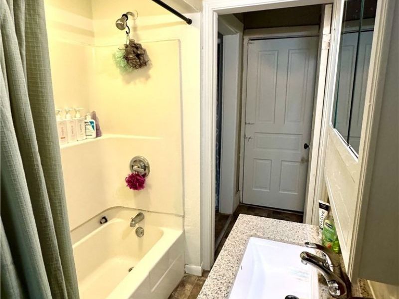 112 Fairview Street, West Lafayette, OH 43845 Photo 12