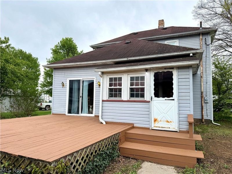 112 Fairview Street, West Lafayette, OH 43845 Photo 3