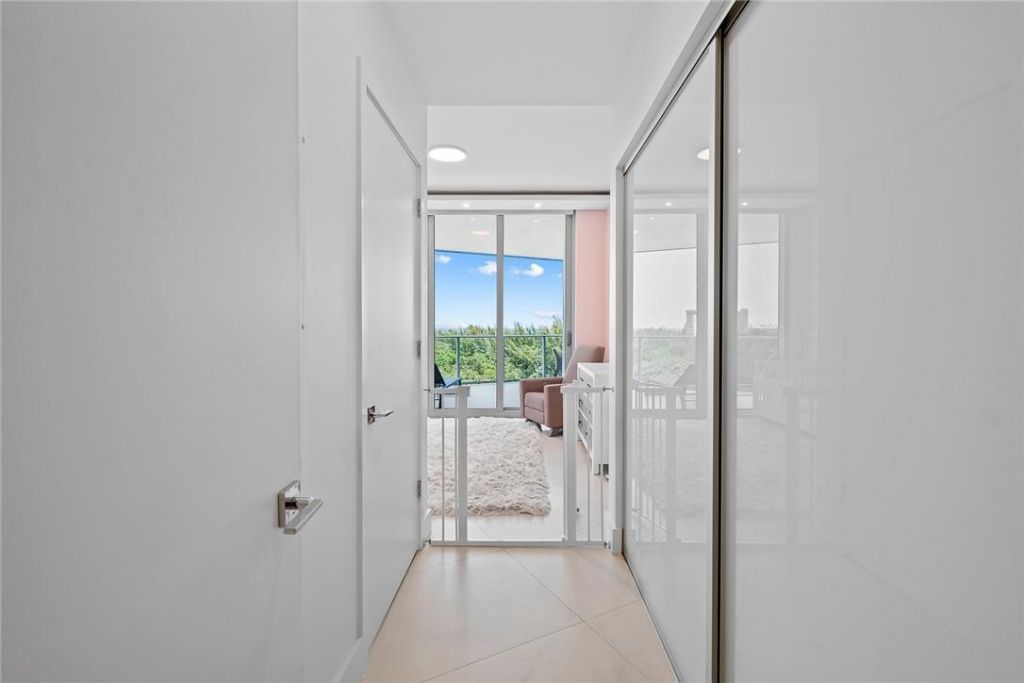 701 N Fort Lauderdale Beach Boulevard, Unit 602, Fort Lauderdale, FL 33304 Photo