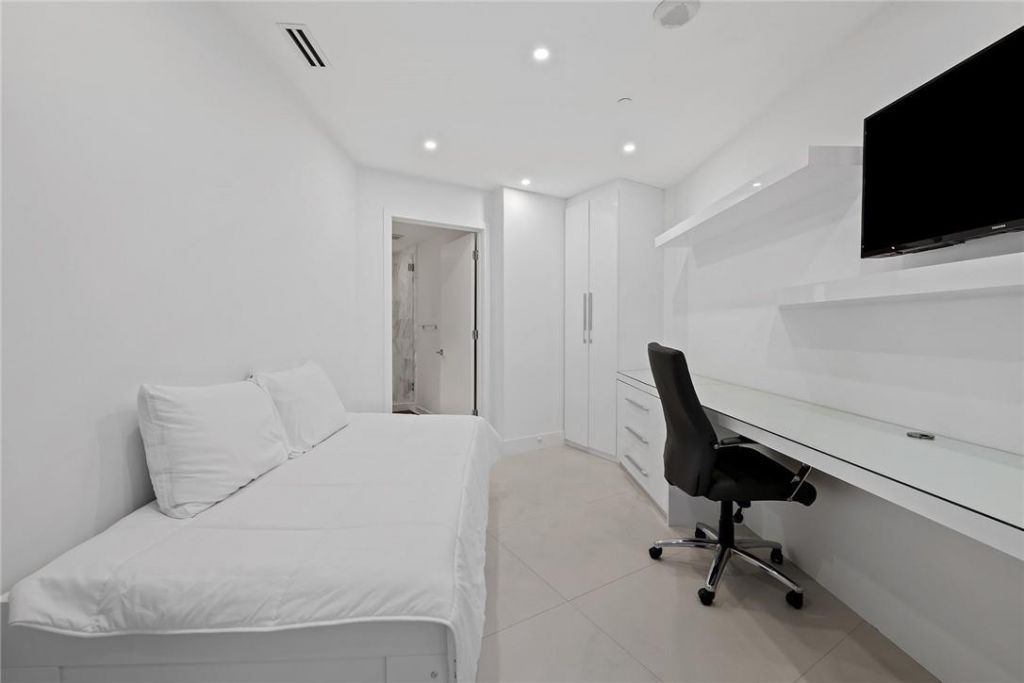701 N Fort Lauderdale Beach Boulevard, Unit 602, Fort Lauderdale, FL 33304 Photo