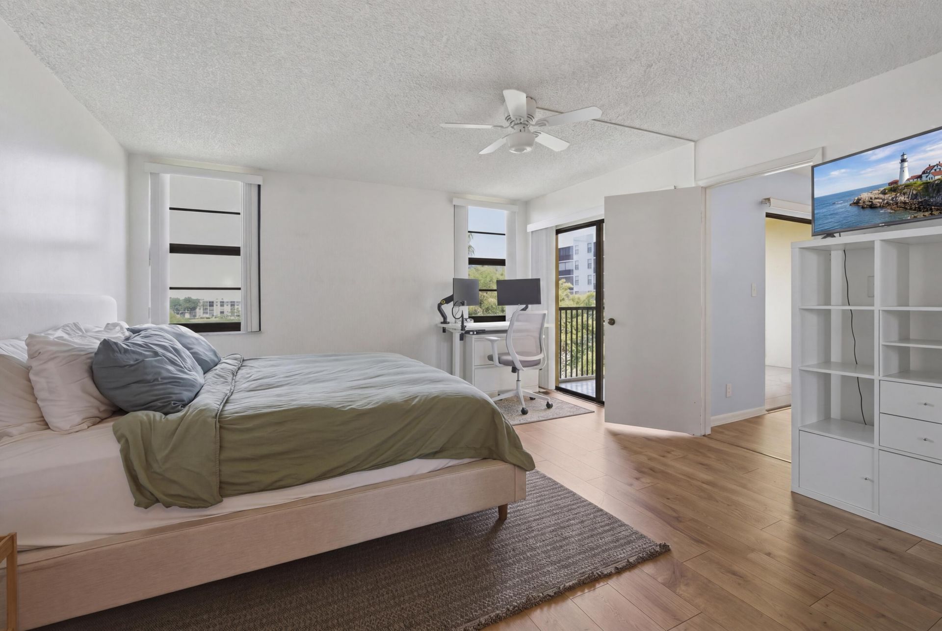 2205 S Cypress Bend Drive, Unit 604, Pompano Beach, FL 33069 Photo