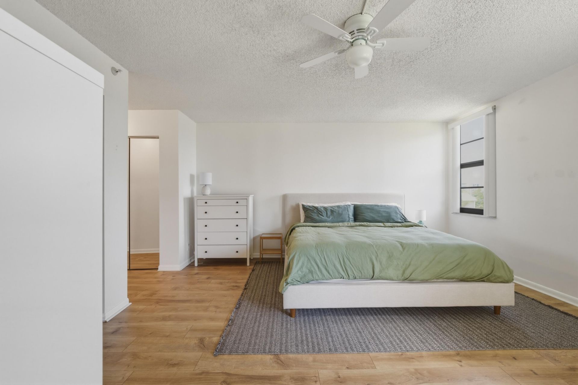 2205 S Cypress Bend Drive, Unit 604, Pompano Beach, FL 33069 Photo