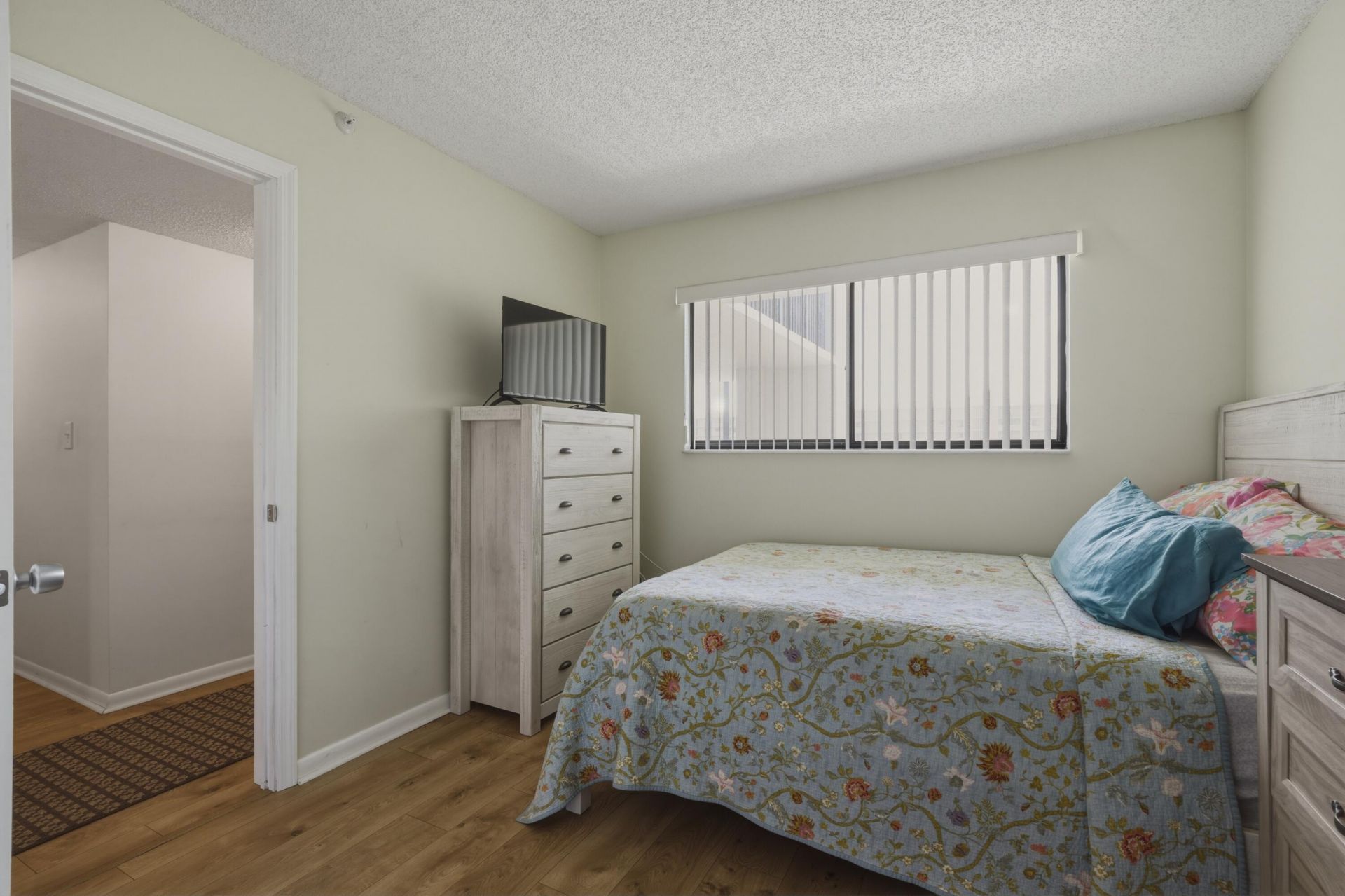 2205 S Cypress Bend Drive, Unit 604, Pompano Beach, FL 33069 Photo