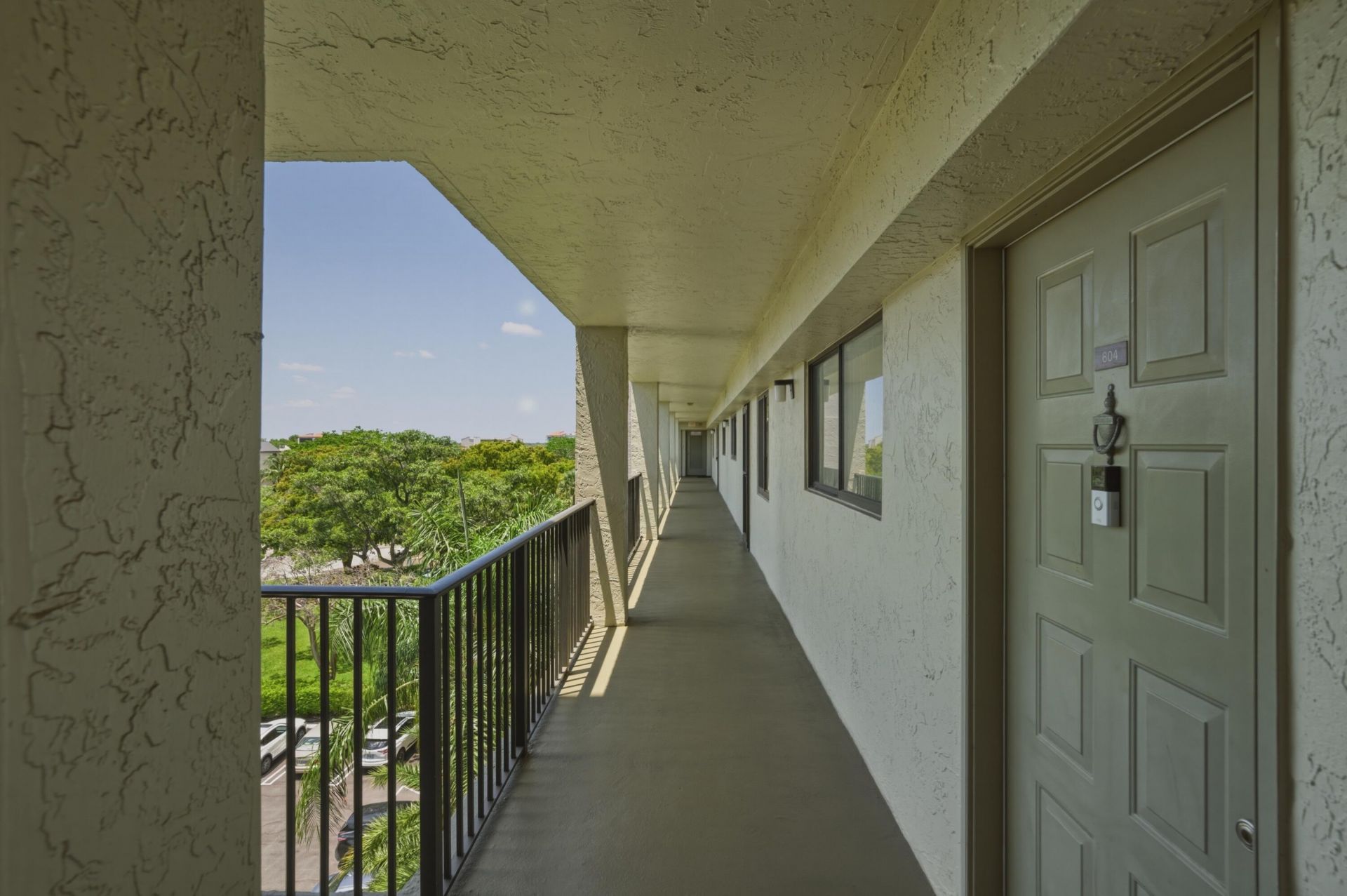 2205 S Cypress Bend Drive, Unit 604, Pompano Beach, FL 33069 Photo