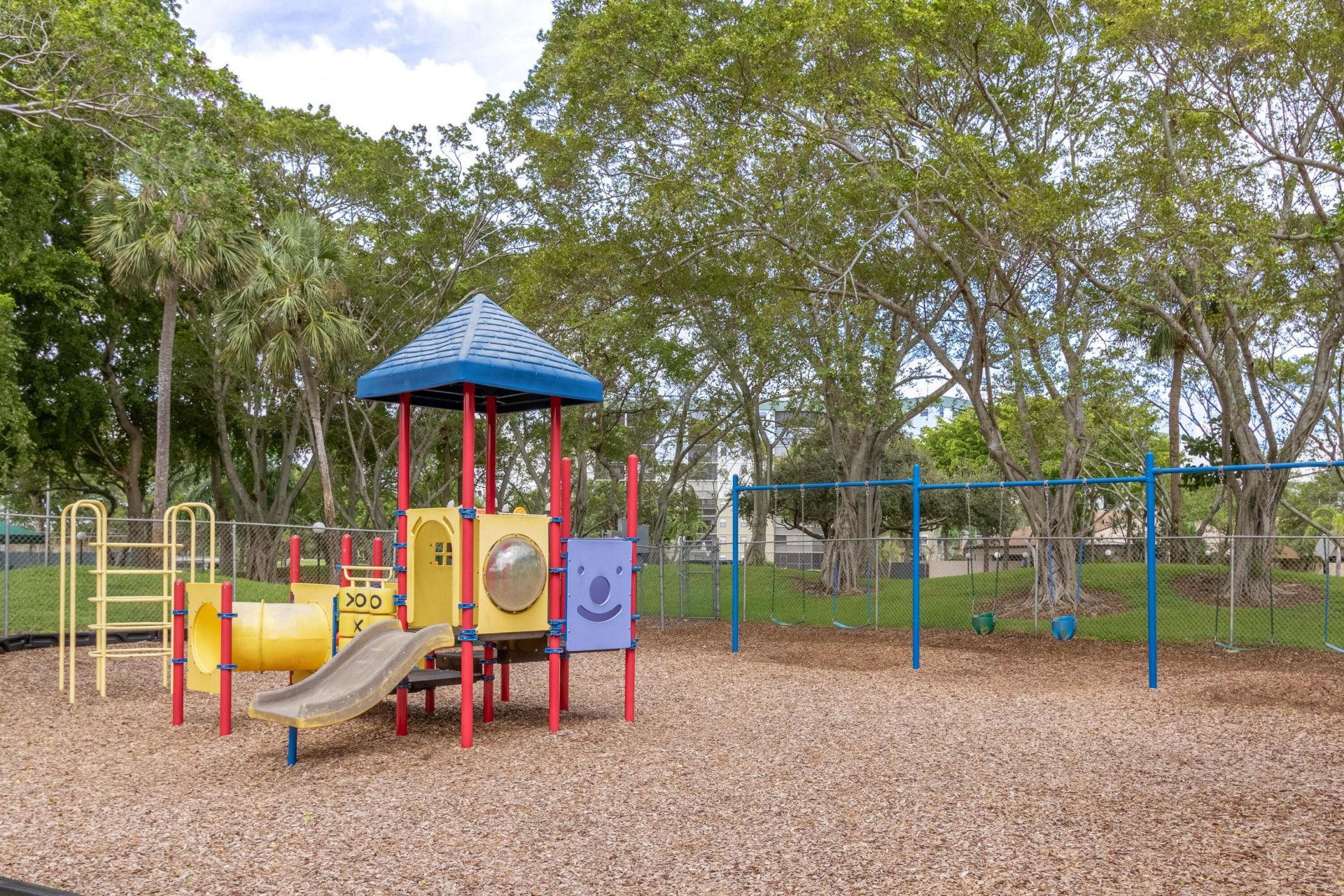 2205 S Cypress Bend Drive, Unit 604, Pompano Beach, FL 33069 Photo