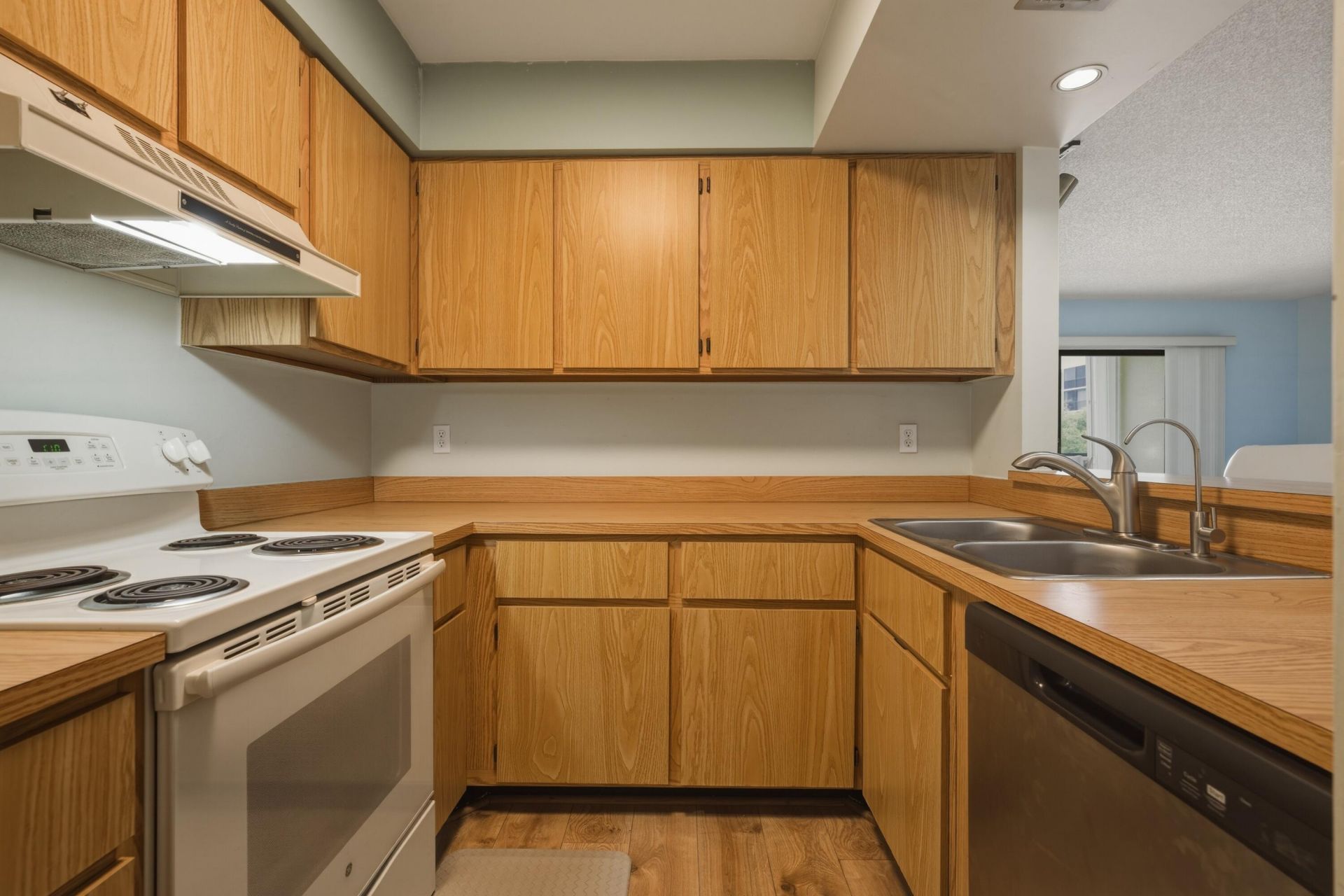 2205 S Cypress Bend Drive, Unit 604, Pompano Beach, FL 33069 Photo