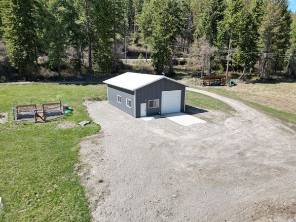 2550 B Burgess Rd, Addy, WA 99101