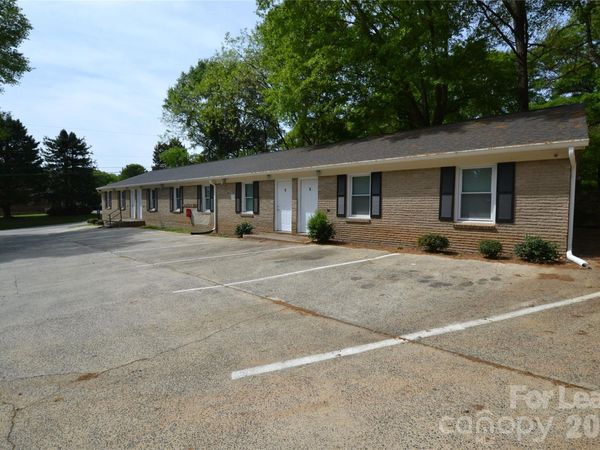 1212 Essex Avenue , Unit 8, Gastonia, NC 28052