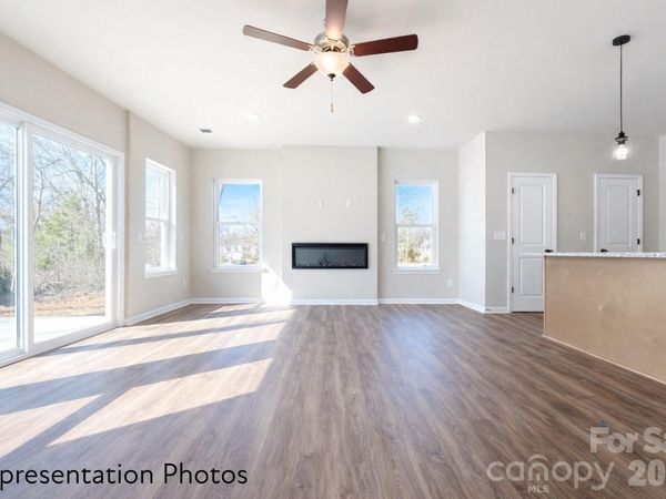 5925 Wallace Avenue , Charlotte, NC 28227