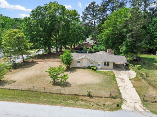 4776 Duncan Drive , Powder Springs, GA 30127