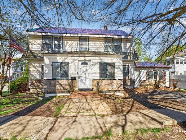 471 7th Avenue, Troy, NY 12182