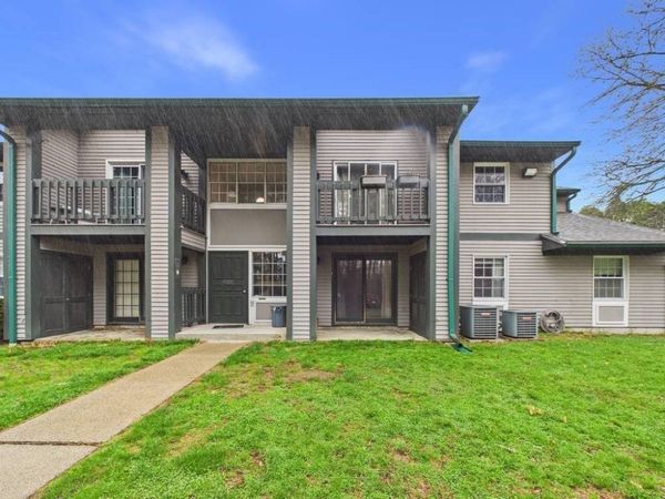 1940 Phillips Rd, Unit 17, New Bedford, MA 02745