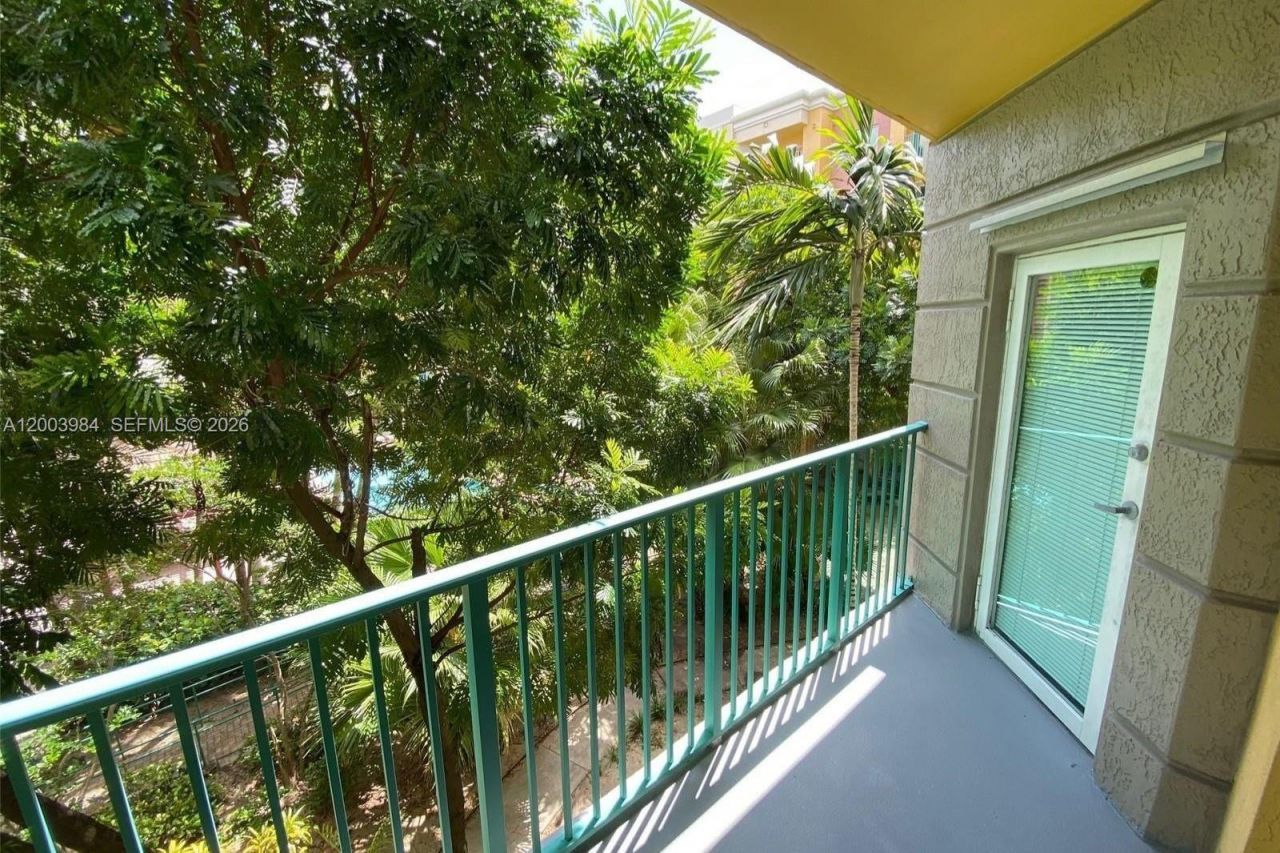 6001 SW 70th St, Unit 342, South Miami, FL 33143 Photo