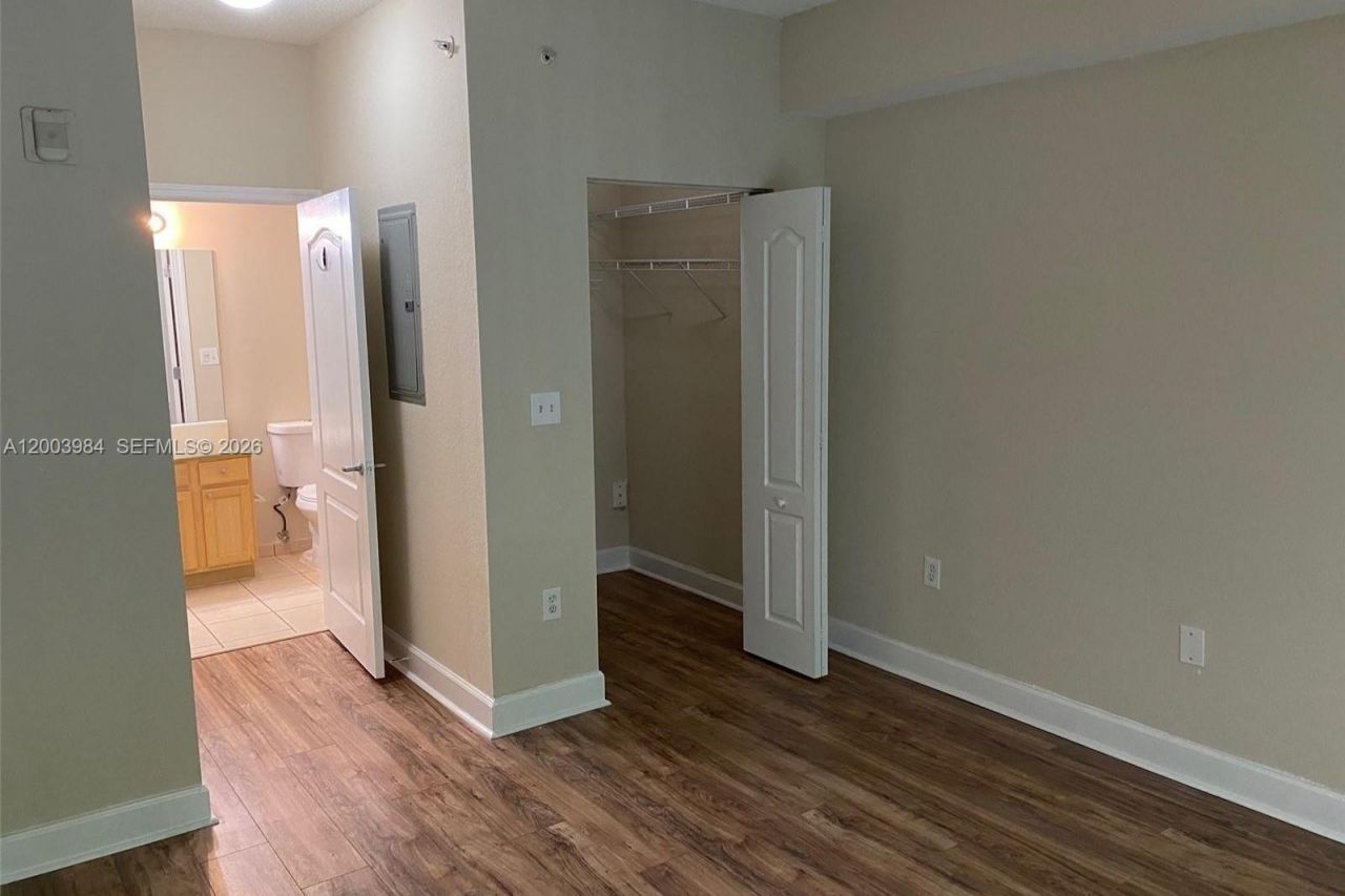 6001 SW 70th St, Unit 342, South Miami, FL 33143 Photo