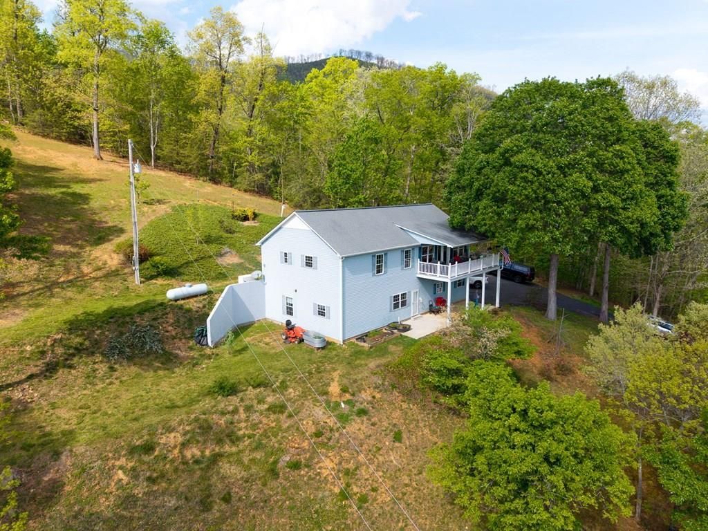 619 Pounding Mill Loop, Hayesville, NC 28904 Main Photo