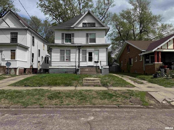 1826 N CALIFORNIA Avenue, Peoria, IL 61603
