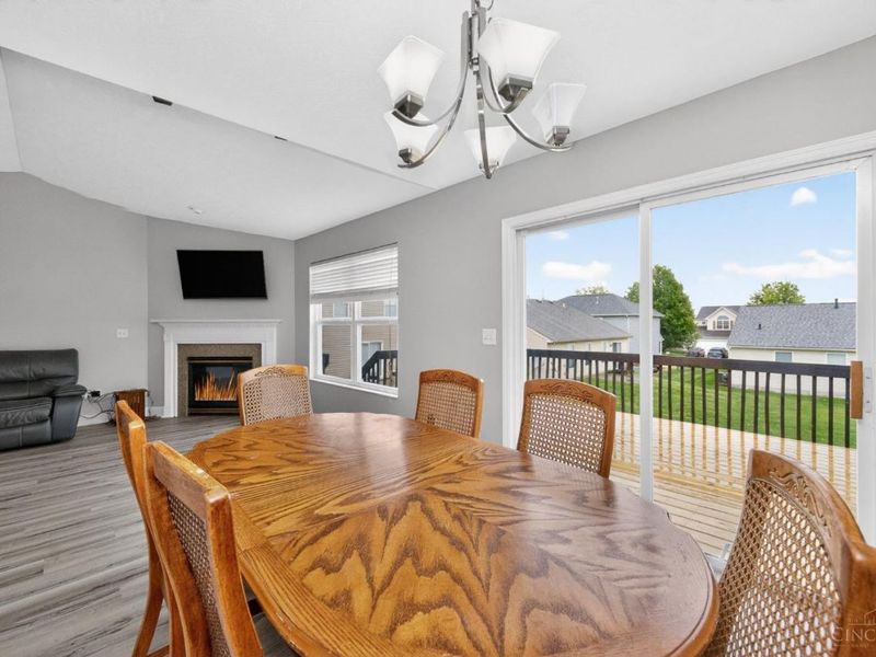 325 Easton Manor Drive, Monroe, OH 45050 Photo 14