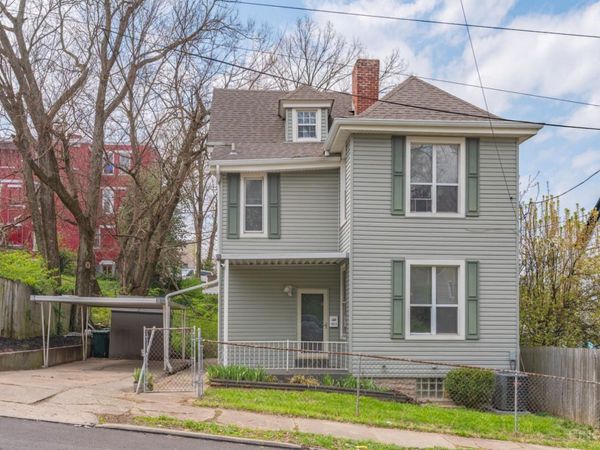 1011 McPherson, Cincinnati, OH 45205