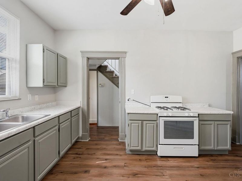 1011 McPherson, Cincinnati, OH 45205 Photo 8