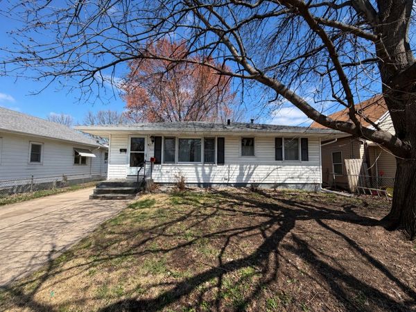 2228 Lyon Street , Des Moines, IA 50317