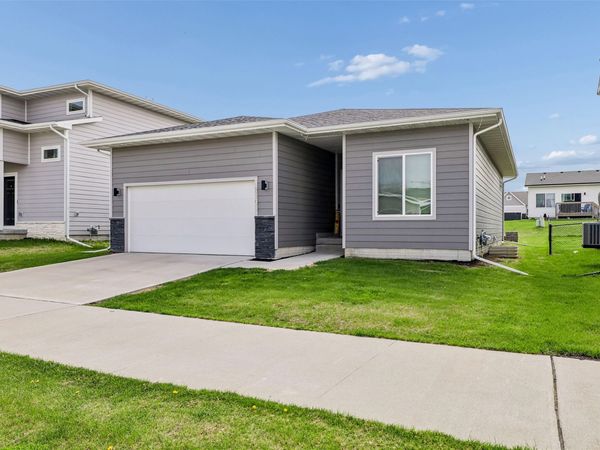 2106 Ammann Drive , Adel, IA 50003