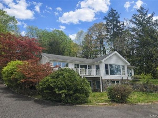 355 E Shore Road , Great Neck, NY 11023