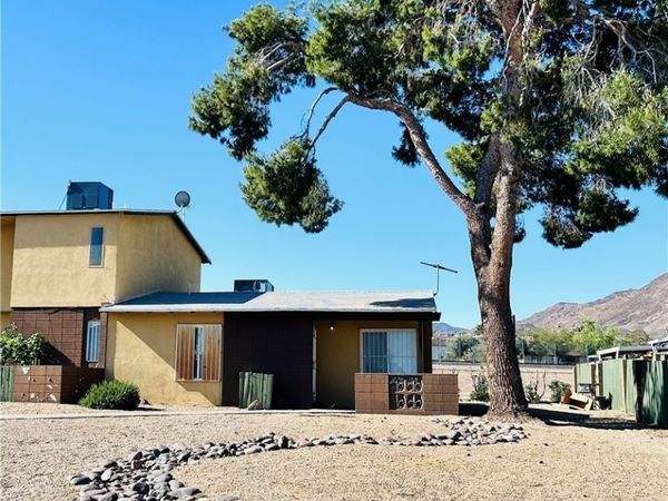 217 E Van Wagenen Street , Henderson, NV 89015