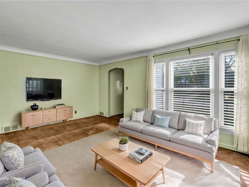 1227 Avondale Road, South Euclid, OH 44121 Photo 4