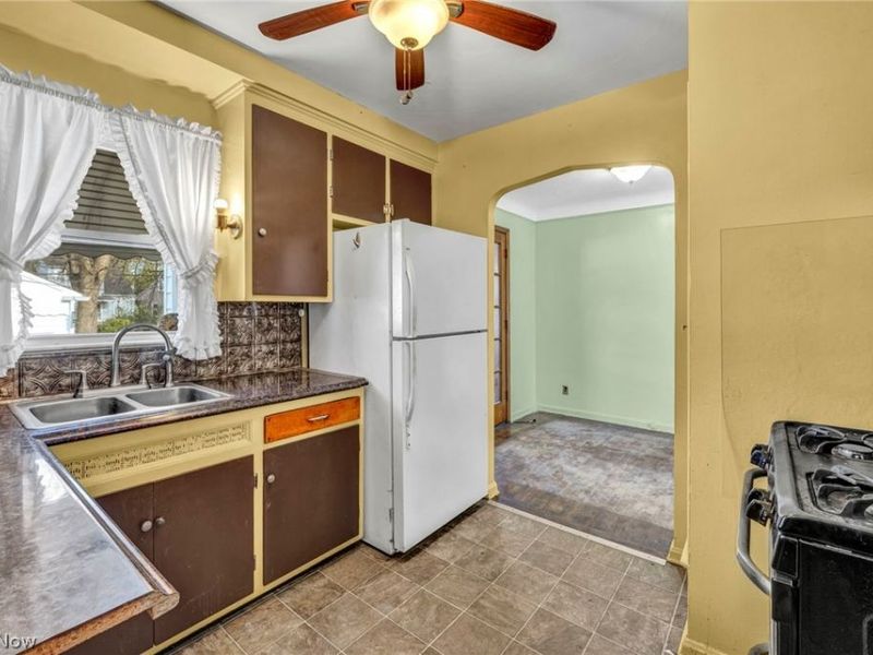 1227 Avondale Road, South Euclid, OH 44121 Photo 7