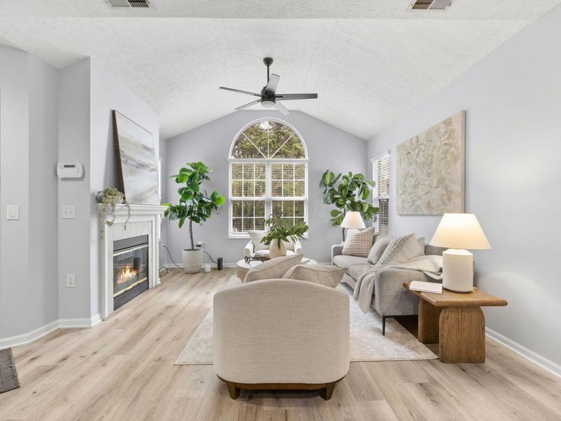 2461 Timbers Edge Lane, Columbus, OH 43235 Photo 10