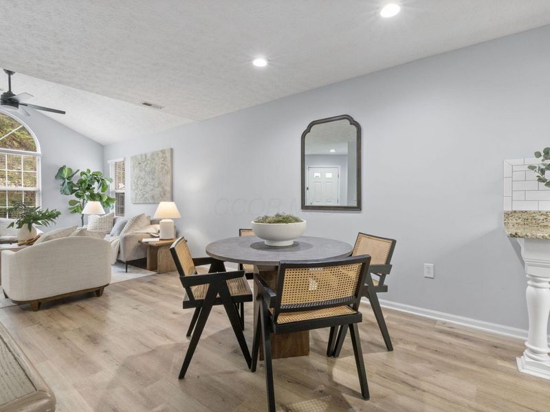 2461 Timbers Edge Lane, Columbus, OH 43235 Photo 15