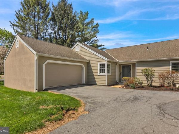 1962 MEADOW LANE, READING, PA 19610