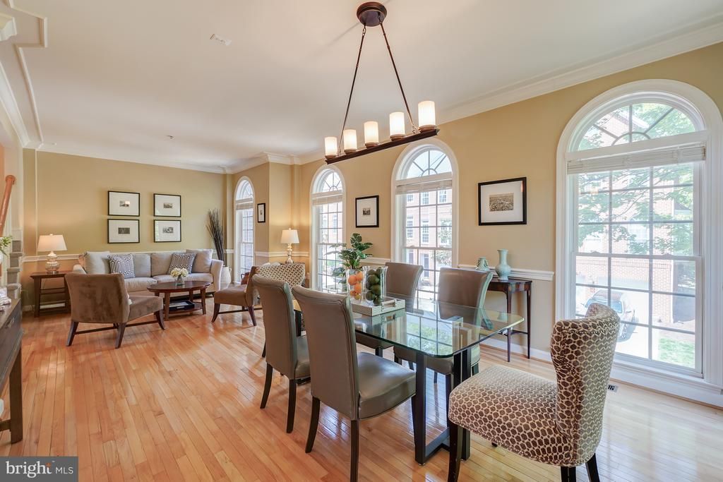 47816 SCOTSBOROUGH SQUARE, STERLING, VA 20165