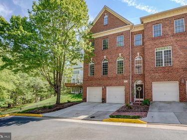 47816 SCOTSBOROUGH SQUARE, STERLING, VA 20165