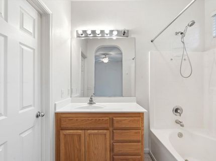 1642 Vosspark Way, Sacramento, CA 95835 Photo