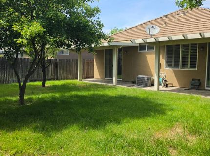 1642 Vosspark Way, Sacramento, CA 95835 Photo