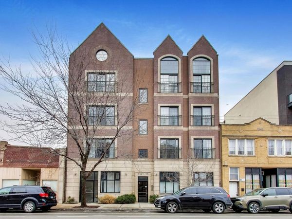3815 N Kedzie Avenue , Unit 1N, Chicago, IL 60618