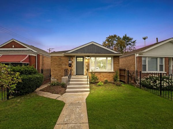 819 E 98th Place , Chicago, IL 60628