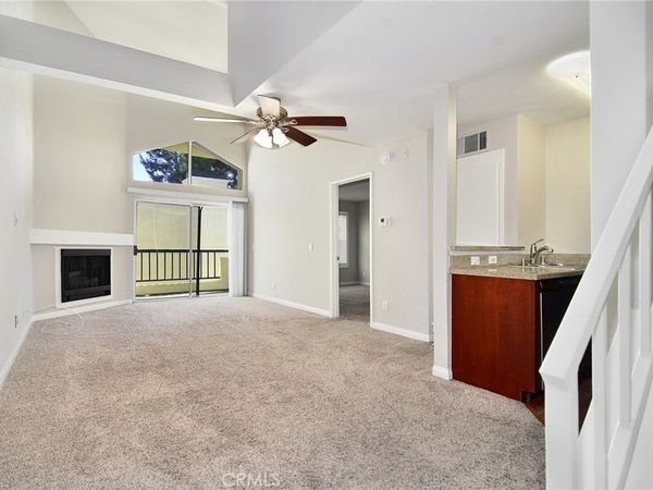 5500 Owensmouth Avenue, Unit 311, Woodland Hills, CA 91367