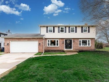 21 Sturbridge Lane , Grand Island, NY 14072