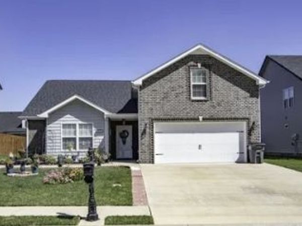 3753 Windmill Dr , Clarksville, TN 37040