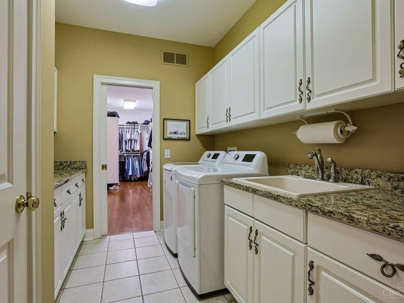 2994 Twilight Drive, Cincinnati, OH 45241 Photo 50